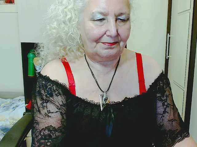 grannywants live cam on BongaCams