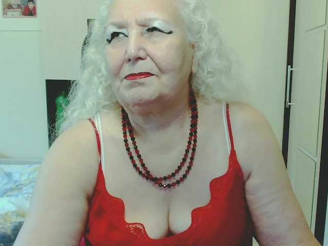 grannywants live cam on BongaCams