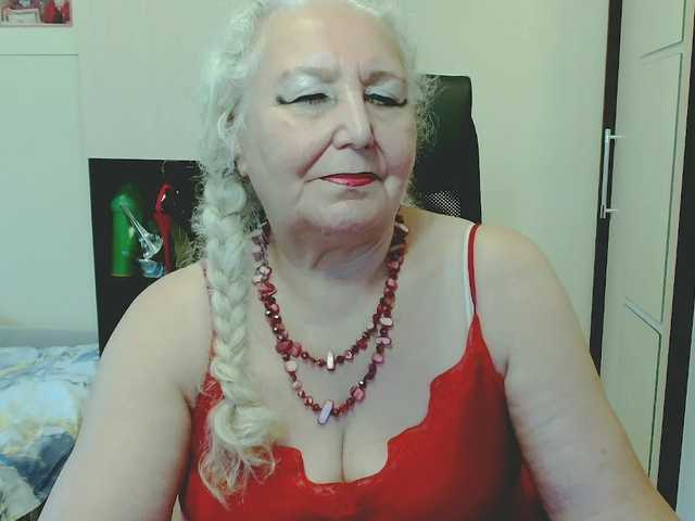 GrannyWants live webcam show