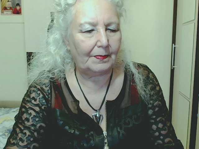 grannywants live cam on BongaCams