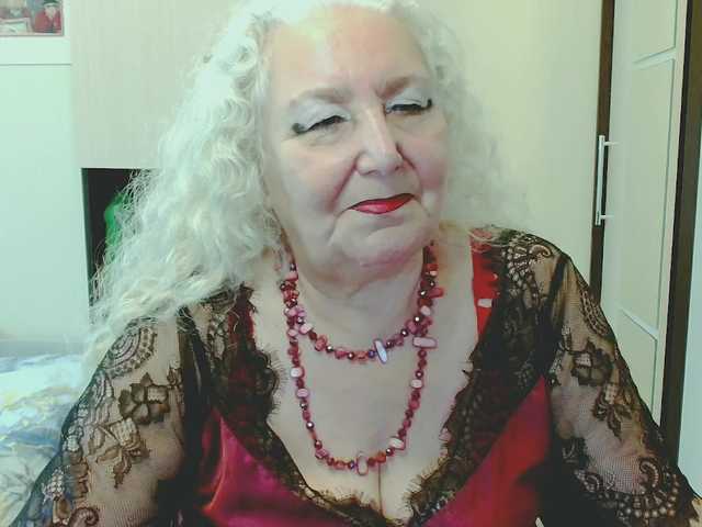 grannywants live webcam show