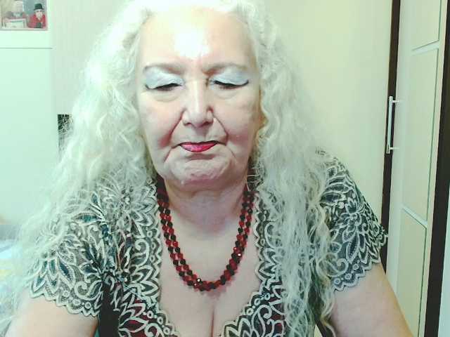 grannywants, en directo ahora en BongaCams