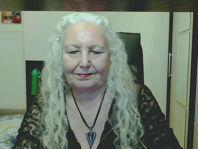 grannywants live cam on BongaCams