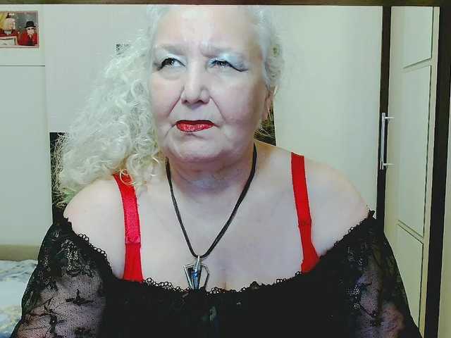 grannywants live cam on BongaCams