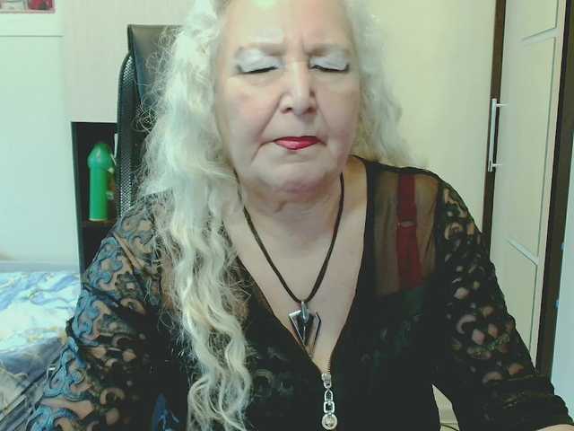 grannywants live cam on BongaCams