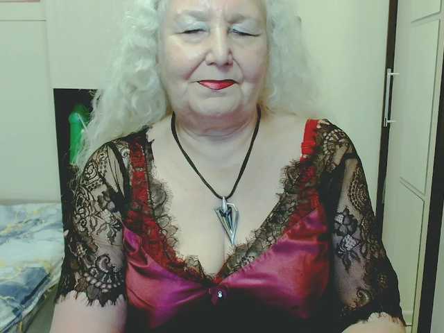 grannywants live cam on BongaCams