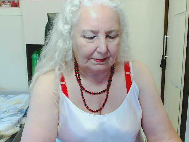 grannywants live cam on BongaCams