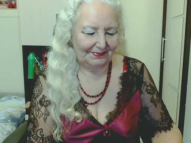 grannywants live cam on BongaCams
