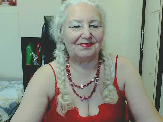 grannywants live cam on BongaCams