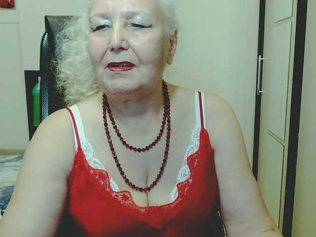 grannywants live cam on BongaCams