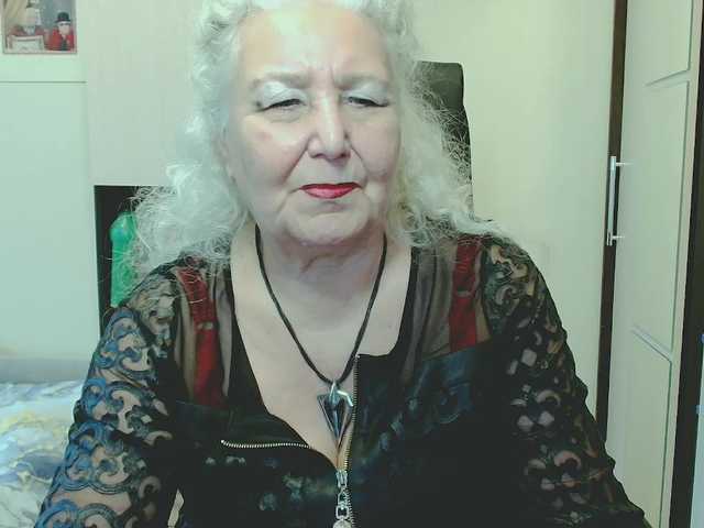 grannywants live cam on BongaCams