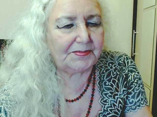 grannywants live cam on BongaCams