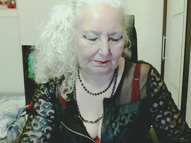 grannywants live cam on BongaCams