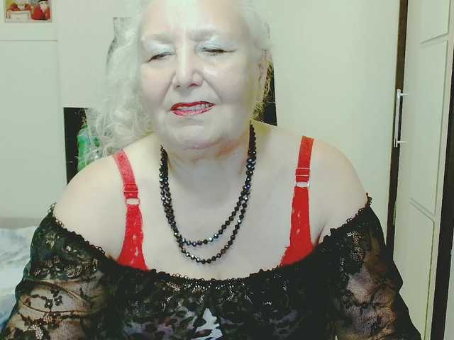 grannywants cam belle