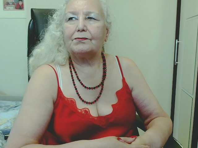 grannywants live cam on BongaCams