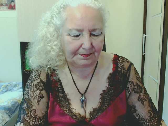 grannywants live webcam show