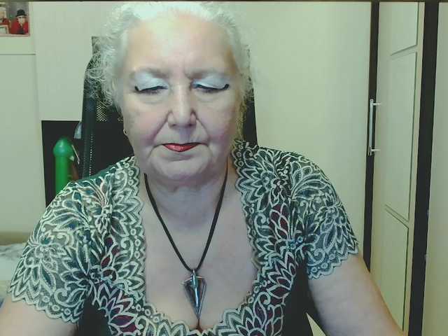 grannywants live cam on BongaCams