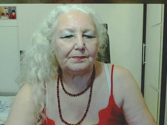 GrannyWants live webcam show