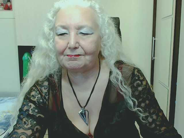 grannywants live cam on BongaCams