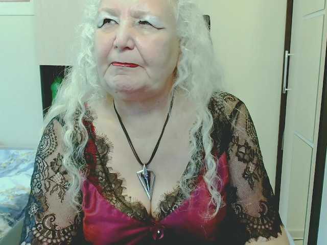 grannywants live cam on BongaCams