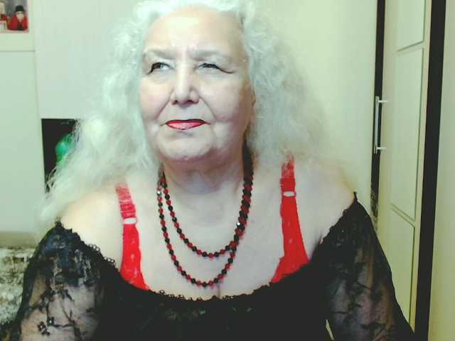 grannywants live cam on BongaCams