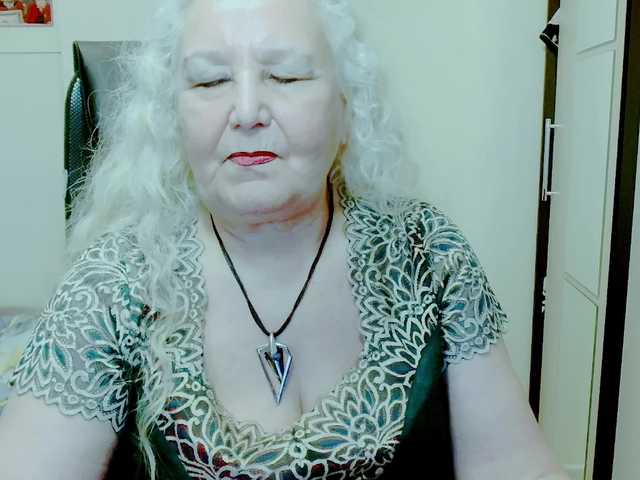 grannywants's BongaCams show and profile