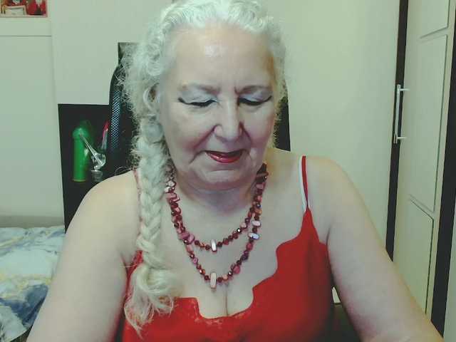 GrannyWants live webcam show