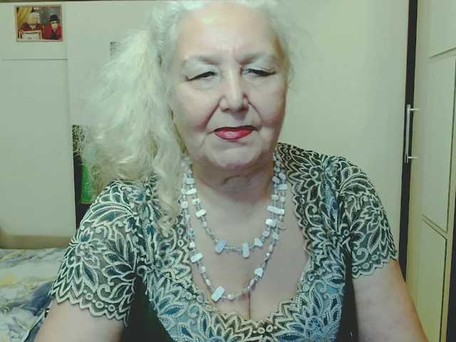 grannywants live cam on BongaCams