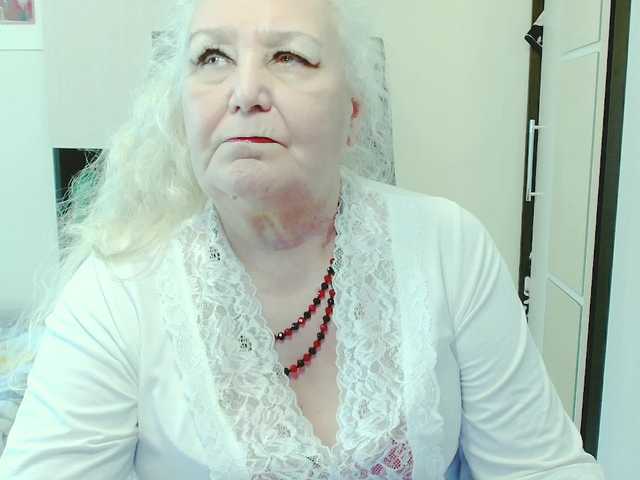 grannywants's BongaCams show and profile