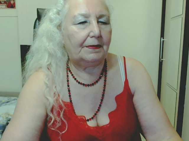 grannywants live cam on BongaCams