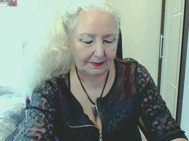 grannywants live cam on BongaCams