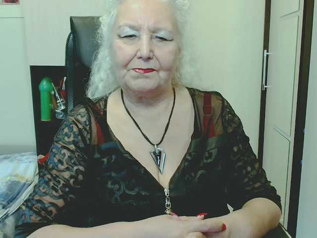 grannywants live cam on BongaCams