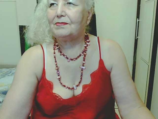 grannywants live cam on BongaCams