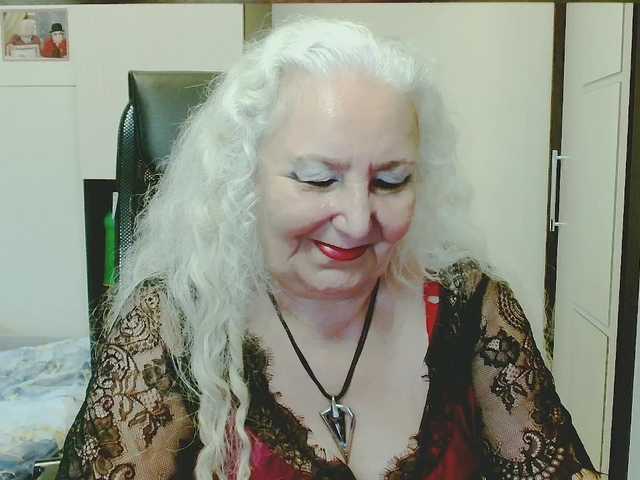grannywants live sex show