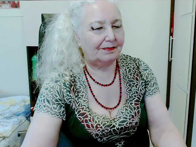 go to chat with GrannyWants