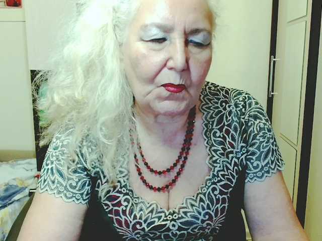 grannywants, en directo ahora en BongaCams