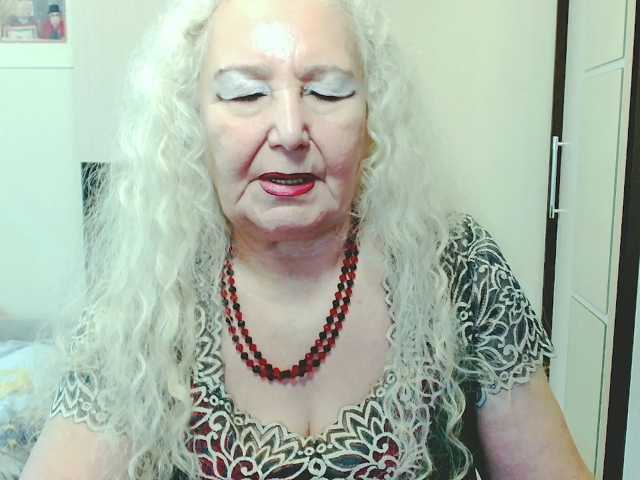 grannywants, live now on BongaCams