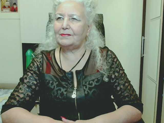 grannywants live cam on BongaCams