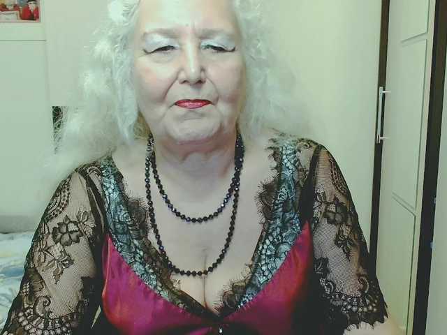 grannywants live cam on BongaCams