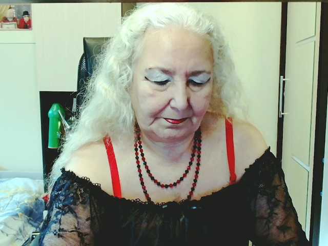 grannywants live cam on BongaCams