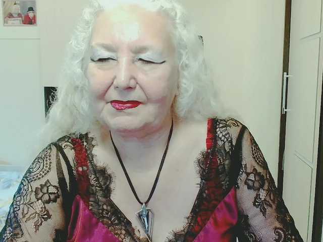 grannywants live cam on BongaCams