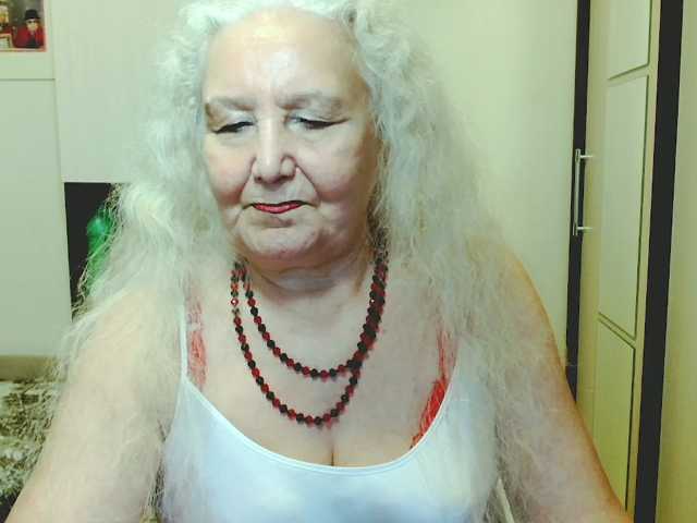 grannywants live cam on BongaCams