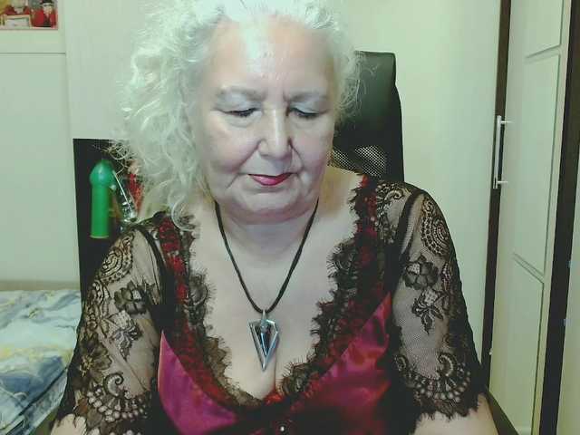 grannywants live cam on BongaCams