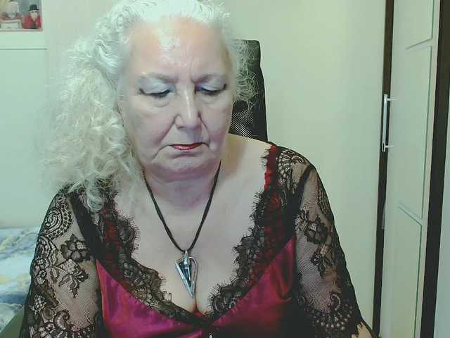 grannywants live webcam show