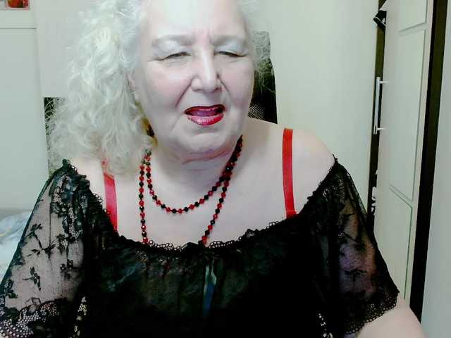 grannywants's BongaCams show and profile