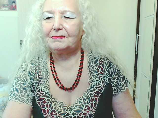 grannywants, en directo ahora en BongaCams