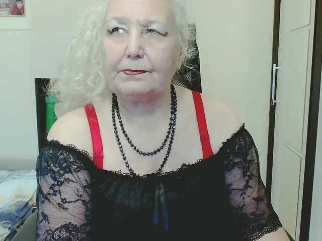grannywants live cam on BongaCams