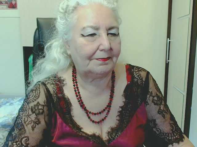grannywants live cam on BongaCams