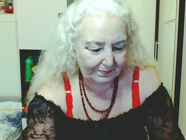 grannywants live cam on BongaCams