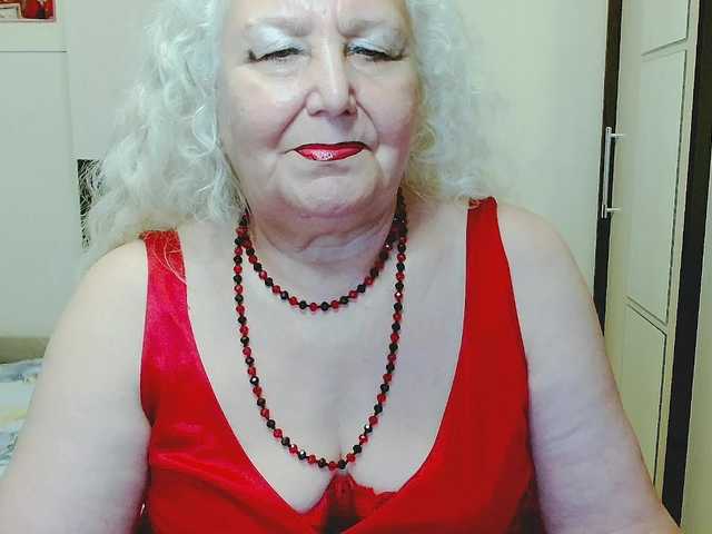 grannywants live cam on BongaCams